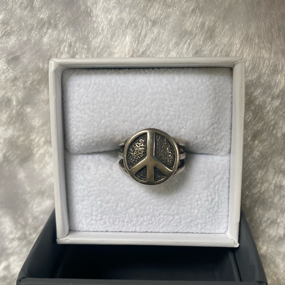 ☘️Silpada Rare Sterling Silver Peace Sign Ring - Picture 2 of 5